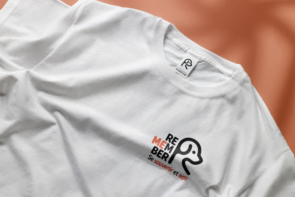 T-shirt au logo de l'association Remember Me - Sauvetage et adoption de chien roumains